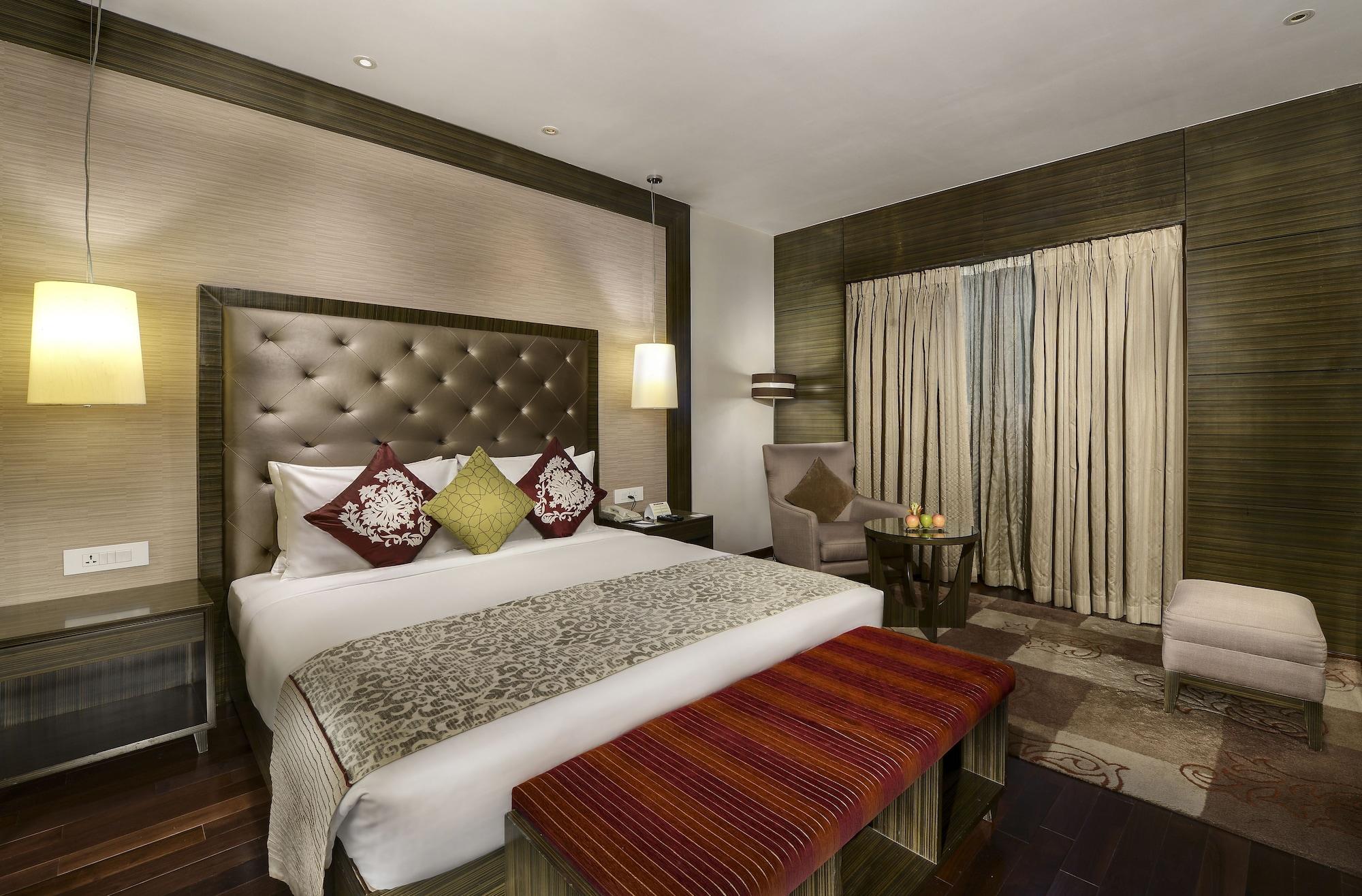Pride Plaza Hotel, Calcutta Extérieur photo A room at the Taj Bengal