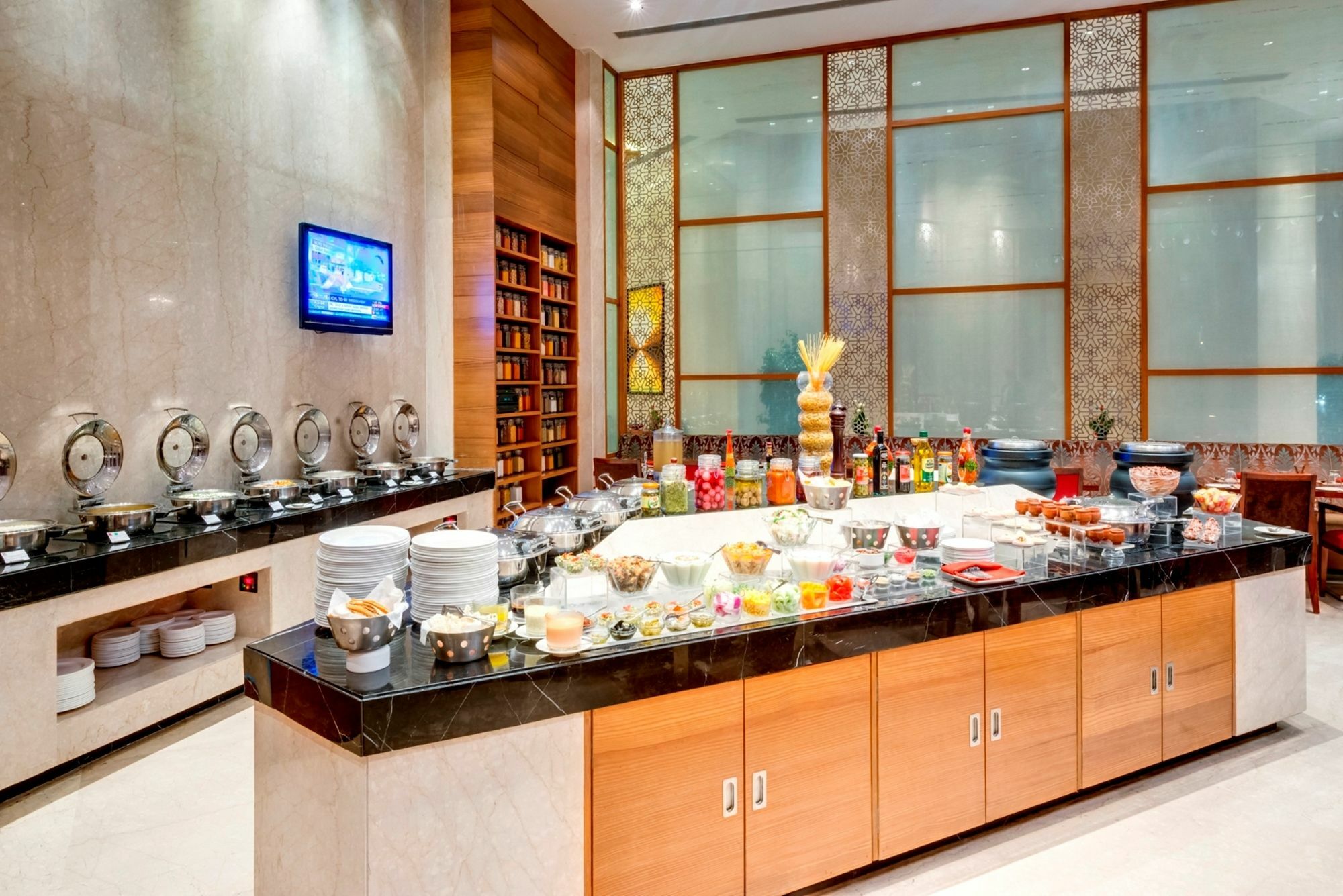 Pride Plaza Hotel, Calcutta Extérieur photo A buffet at a hotel